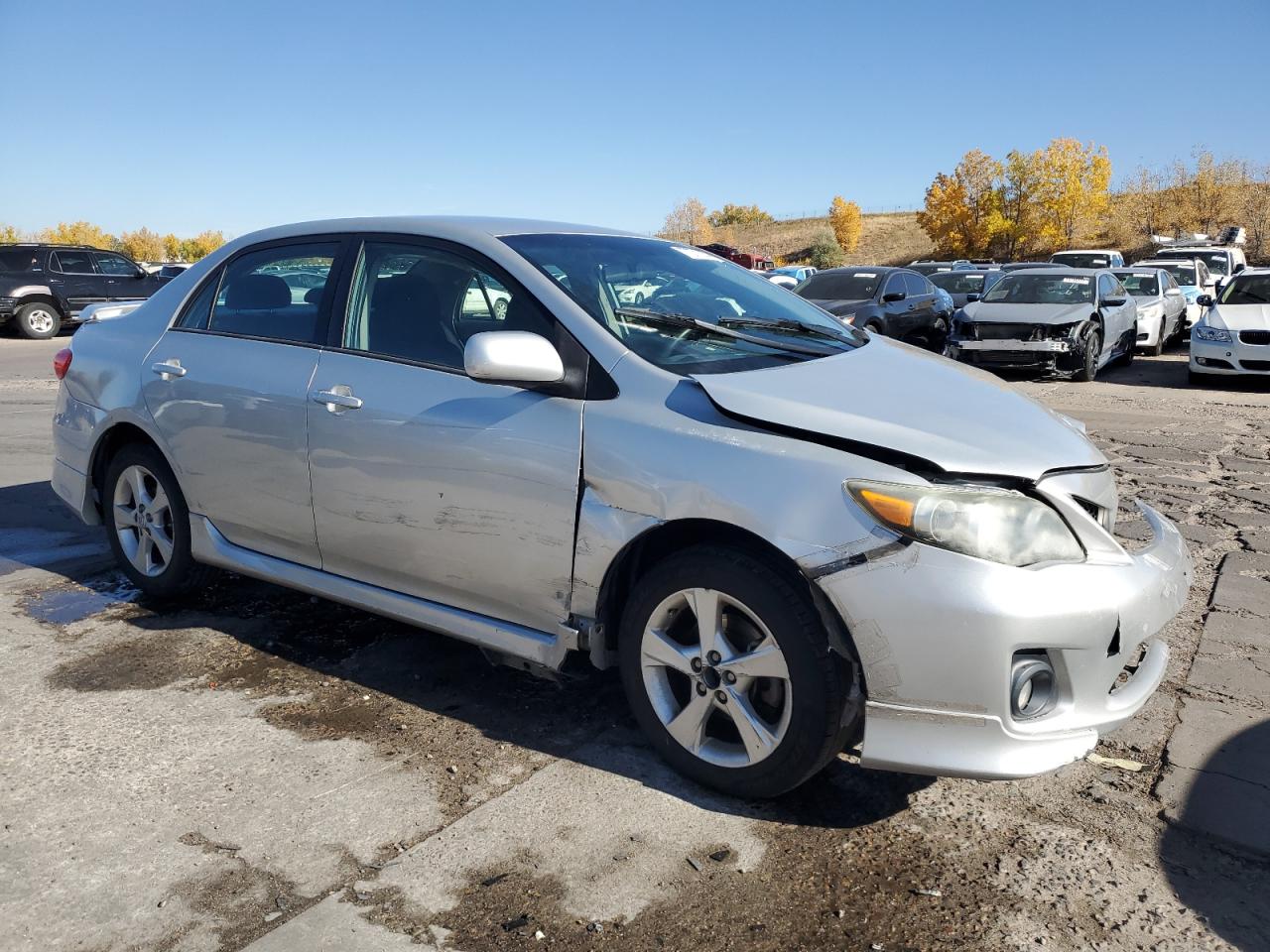 VIN 2T1BU4EE7DC984705 2013 TOYOTA COROLLA no.4