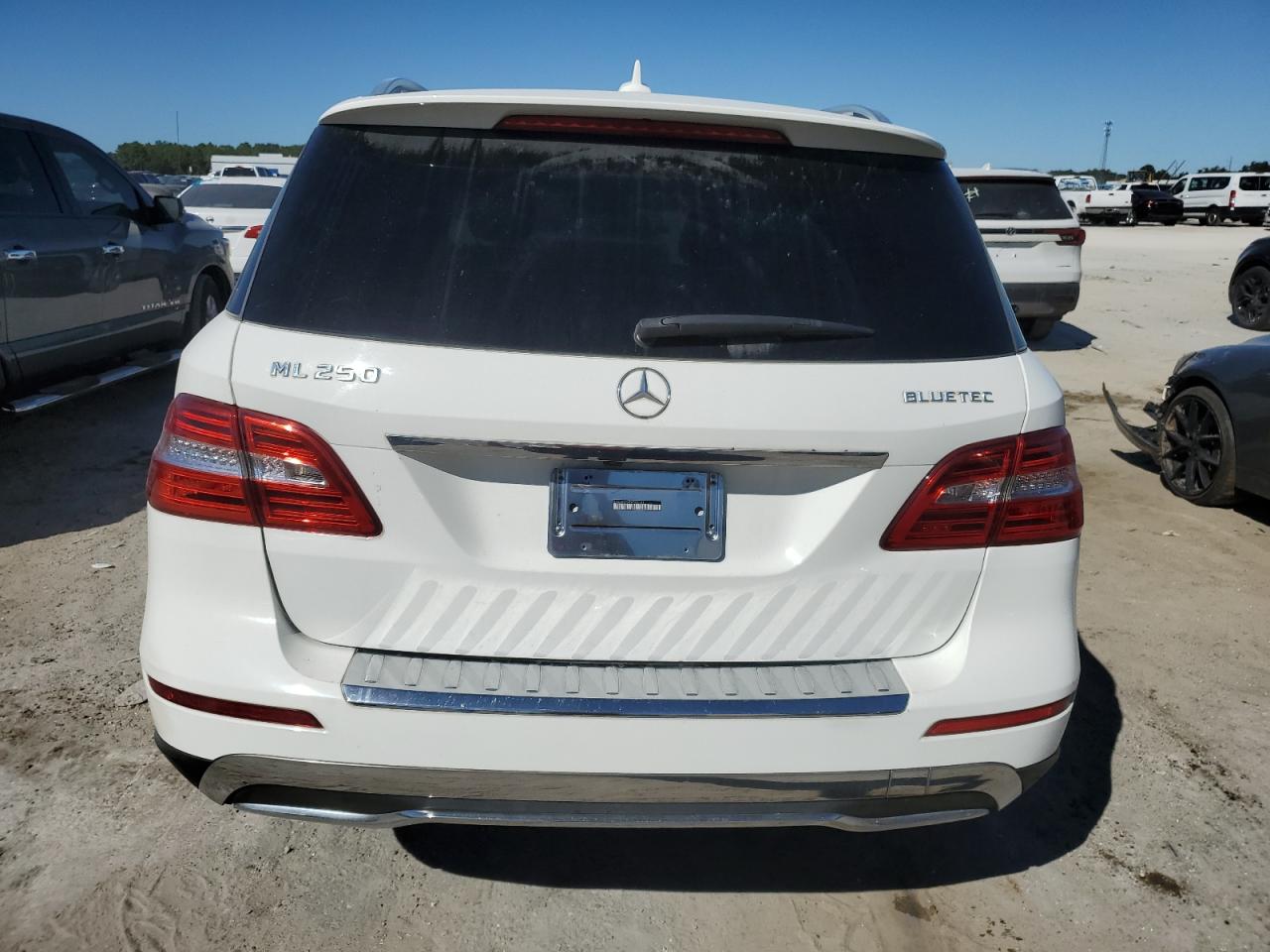 VIN 4JGDA0EB4FA560031 2015 MERCEDES-BENZ M-CLASS no.6