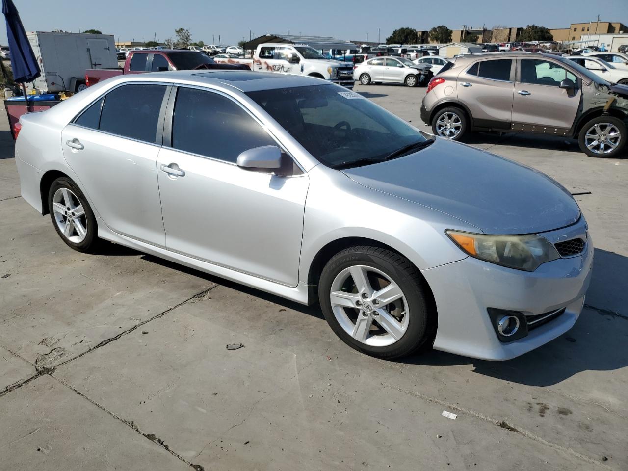 VIN 4T1BF1FK6DU664724 2013 TOYOTA CAMRY no.4