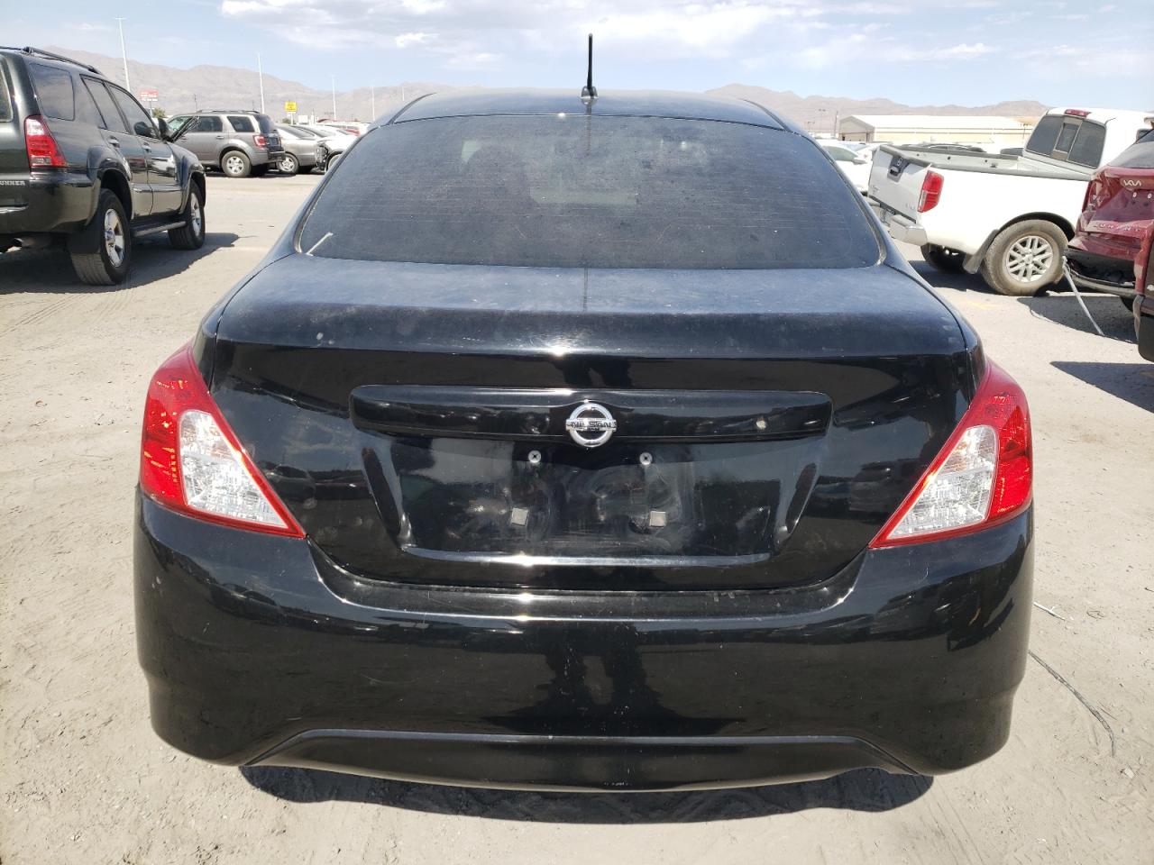 2015 Nissan Versa S VIN: 3N1CN7AP8FL951189 Lot: 75008244