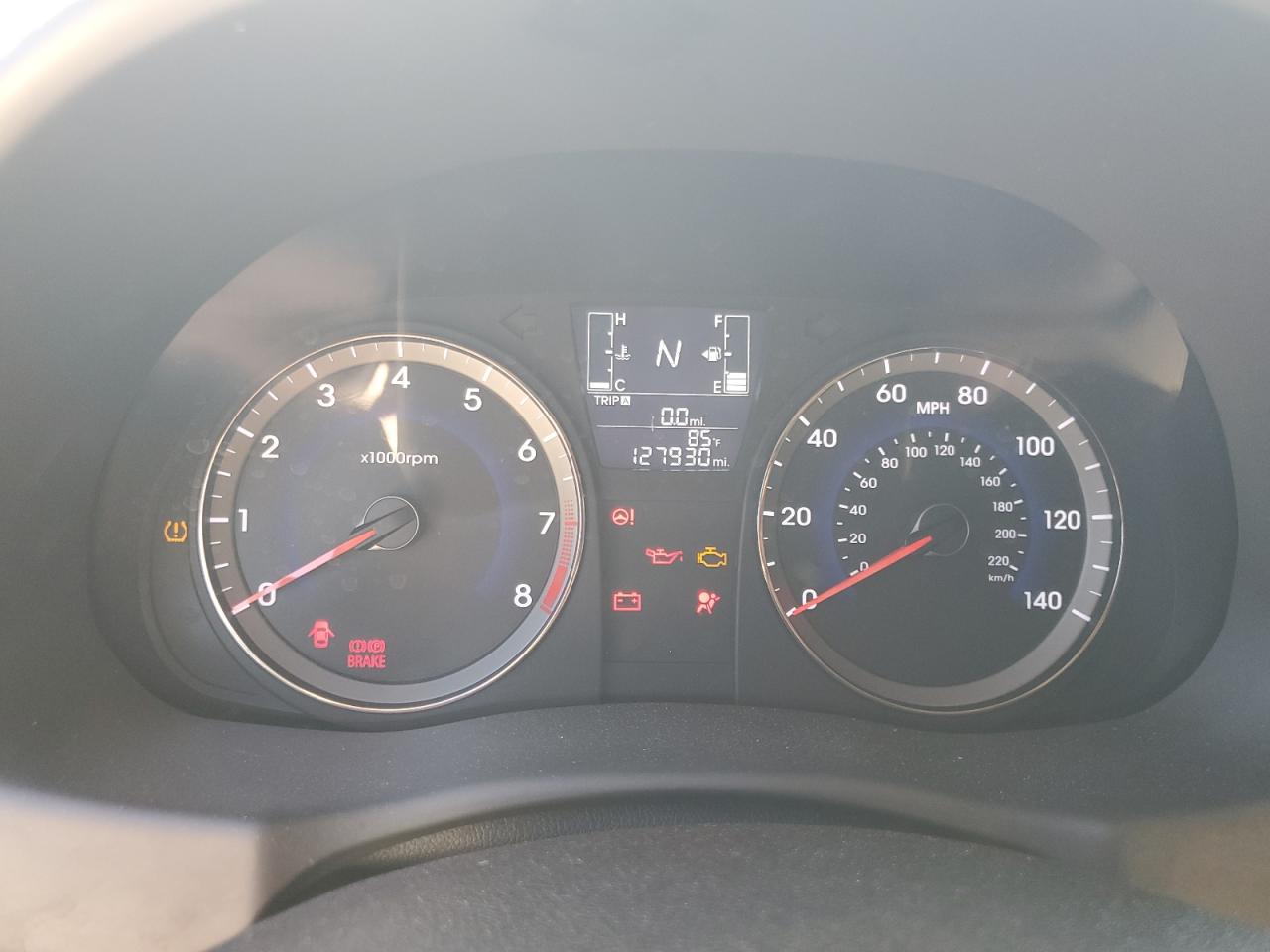 2016 Hyundai Accent - Image 9