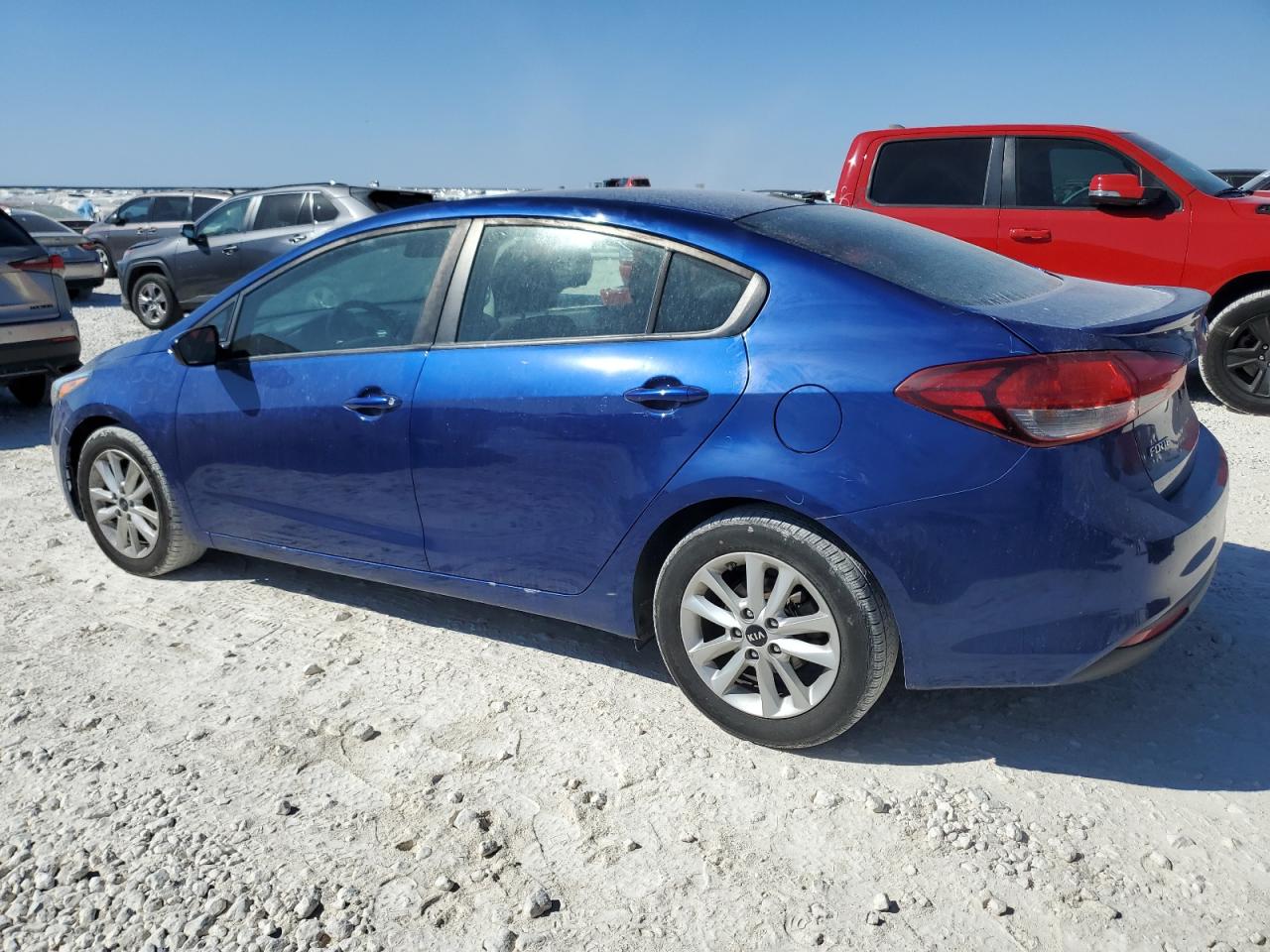 2017 Kia Forte - Image 2