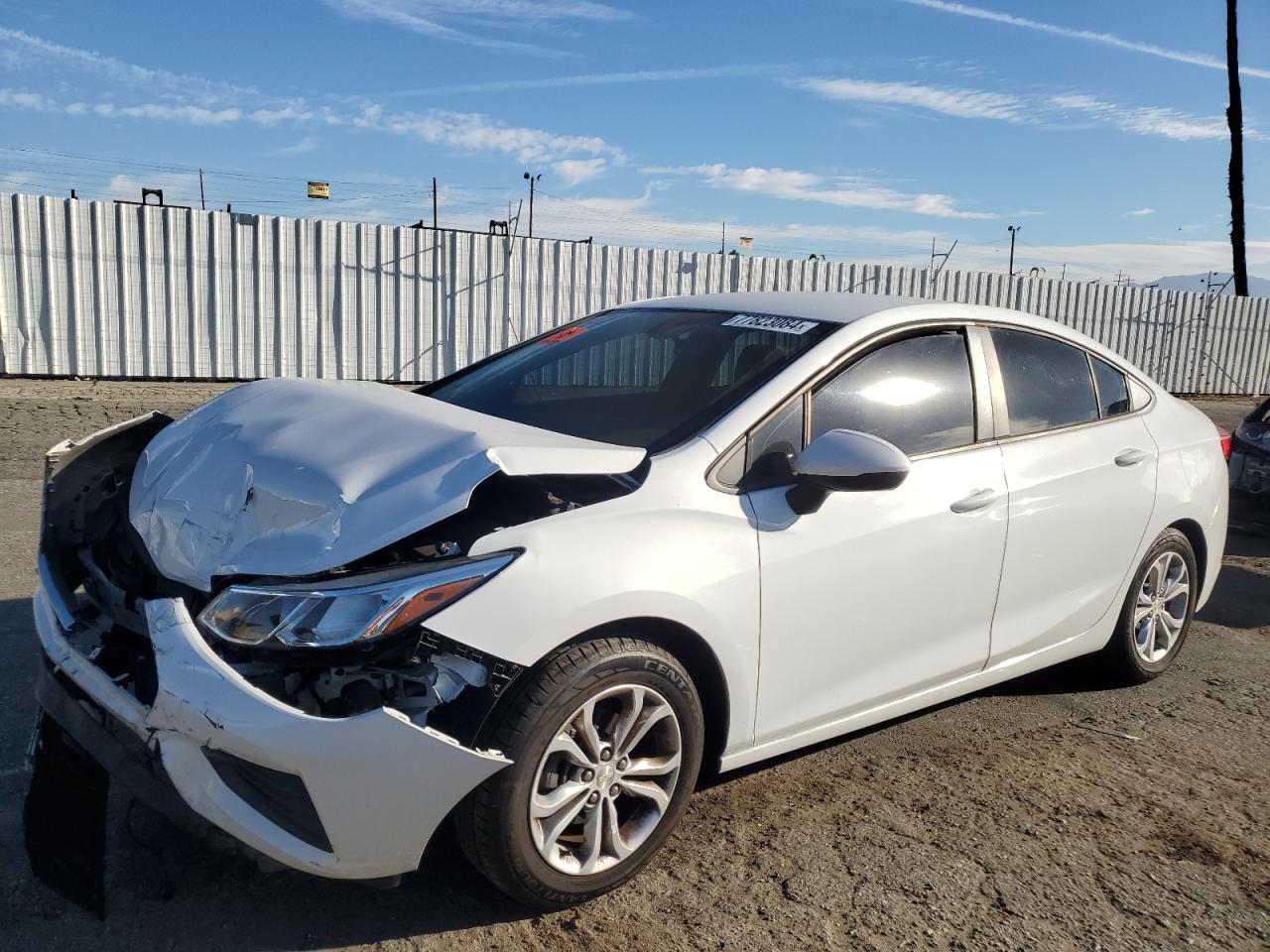 2019 Chevrolet Cruze - Image 1