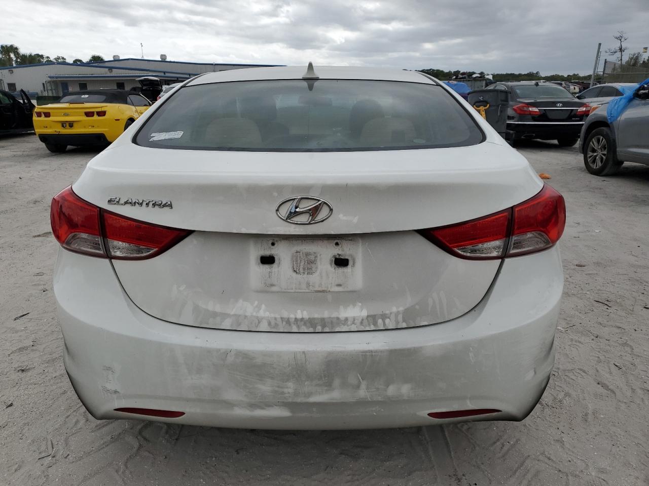 5NPDH4AE8DH312426 2013 Hyundai Elantra Gls