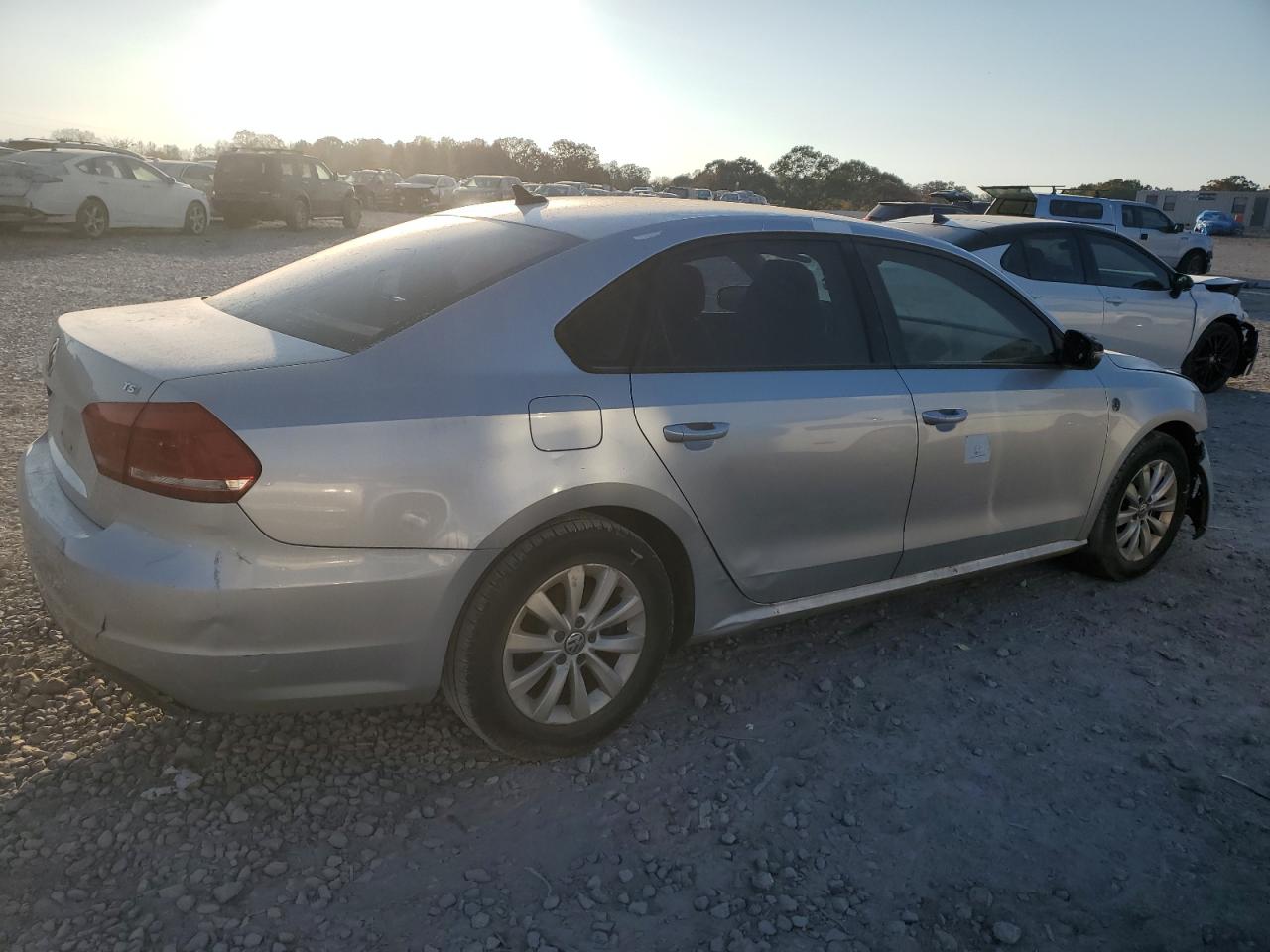 VIN 1VWAT7A36FC011103 2015 VOLKSWAGEN PASSAT no.3