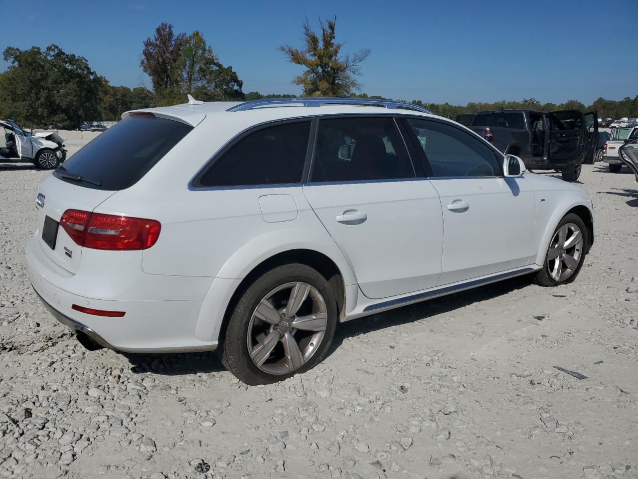 2015 Audi A4 - Image 3