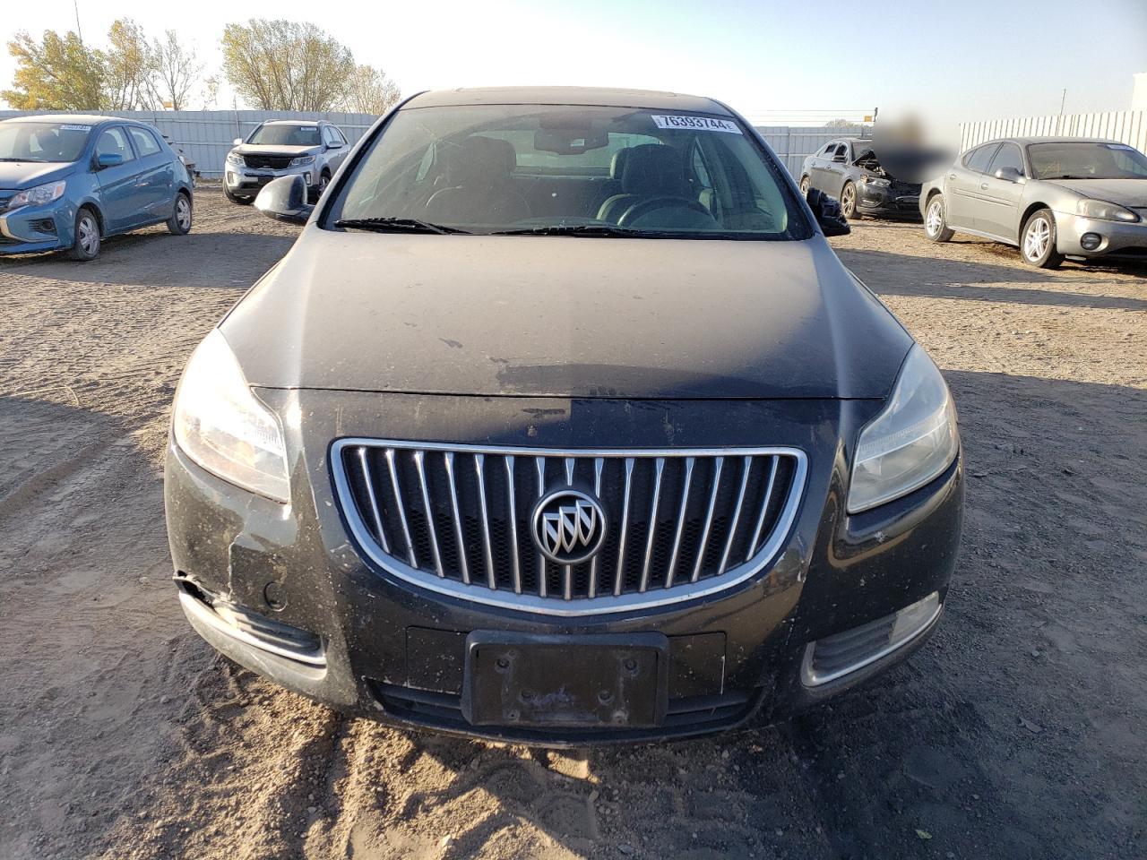 2011 Buick Regal - Image 5