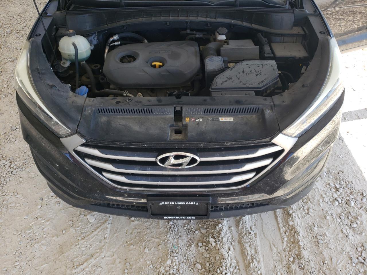 KM8J23A49HU383700 2017 Hyundai Tucson Se