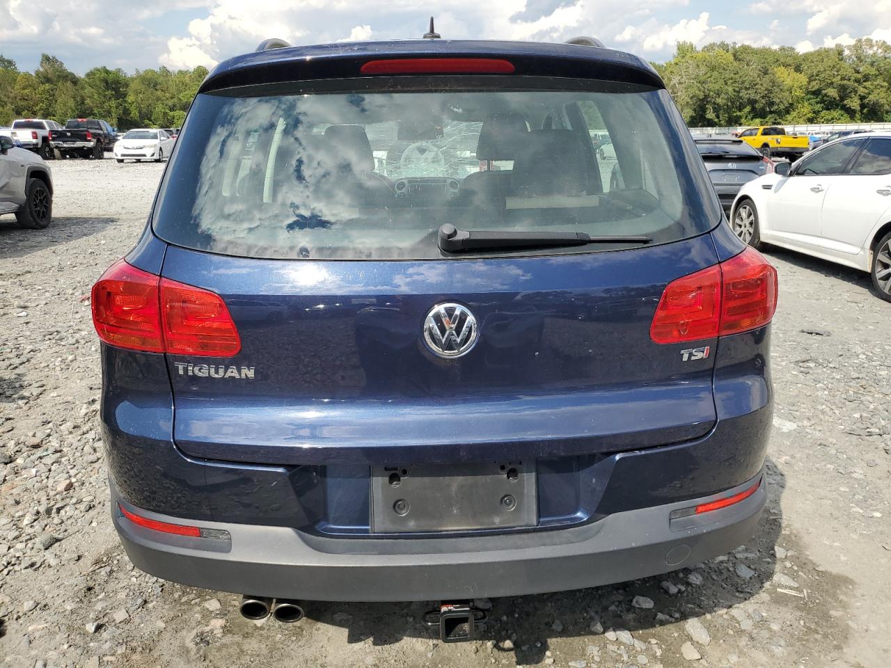 2016 Volkswagen Tiguan S VIN: WVGAV7AX2GW026581 Lot: 74243864