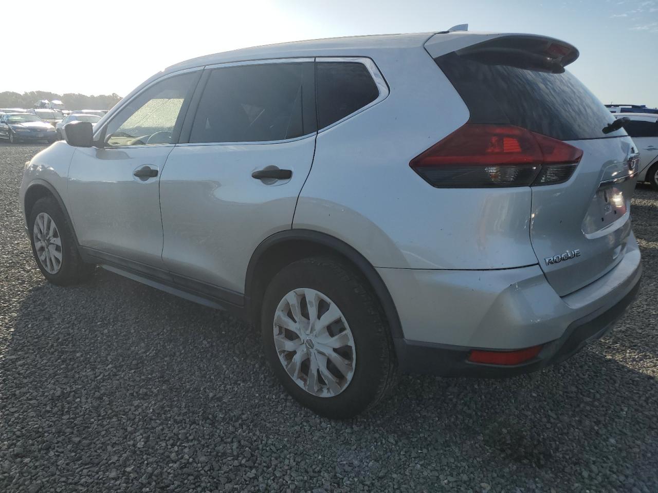 5N1AT2MV2JC785131 Nissan Rogue 2018. Фото: 1
