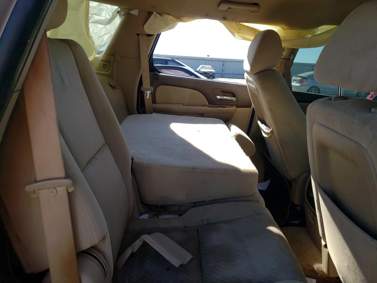 2009 Chevrolet Tahoe - Image 11