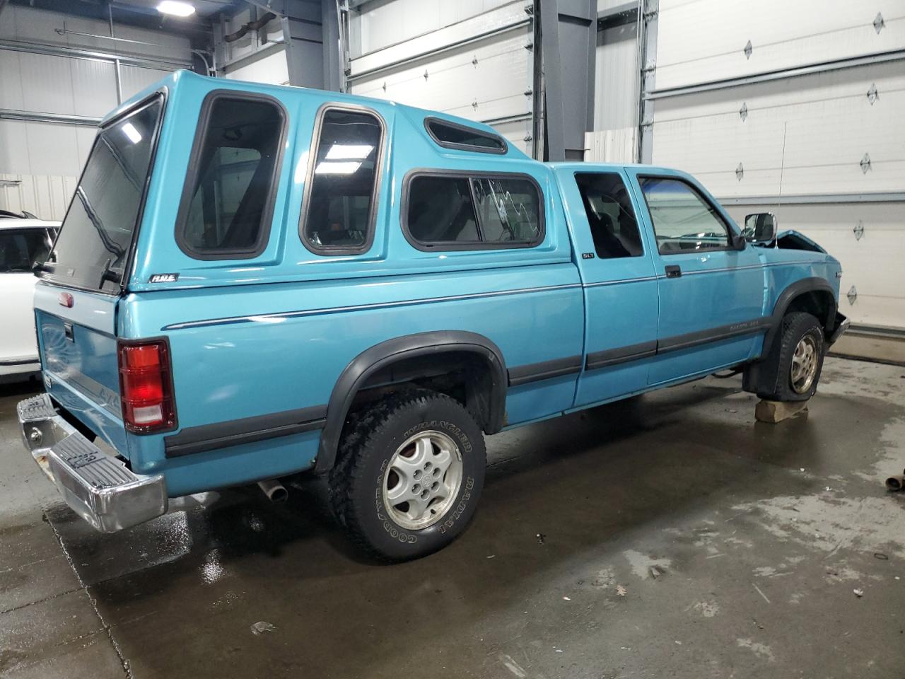 1995 Dodge Dakota - Image 3