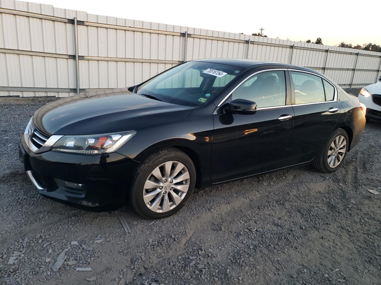 VIN 1HGCR2F82FA222541 2015 HONDA ACCORD no.1