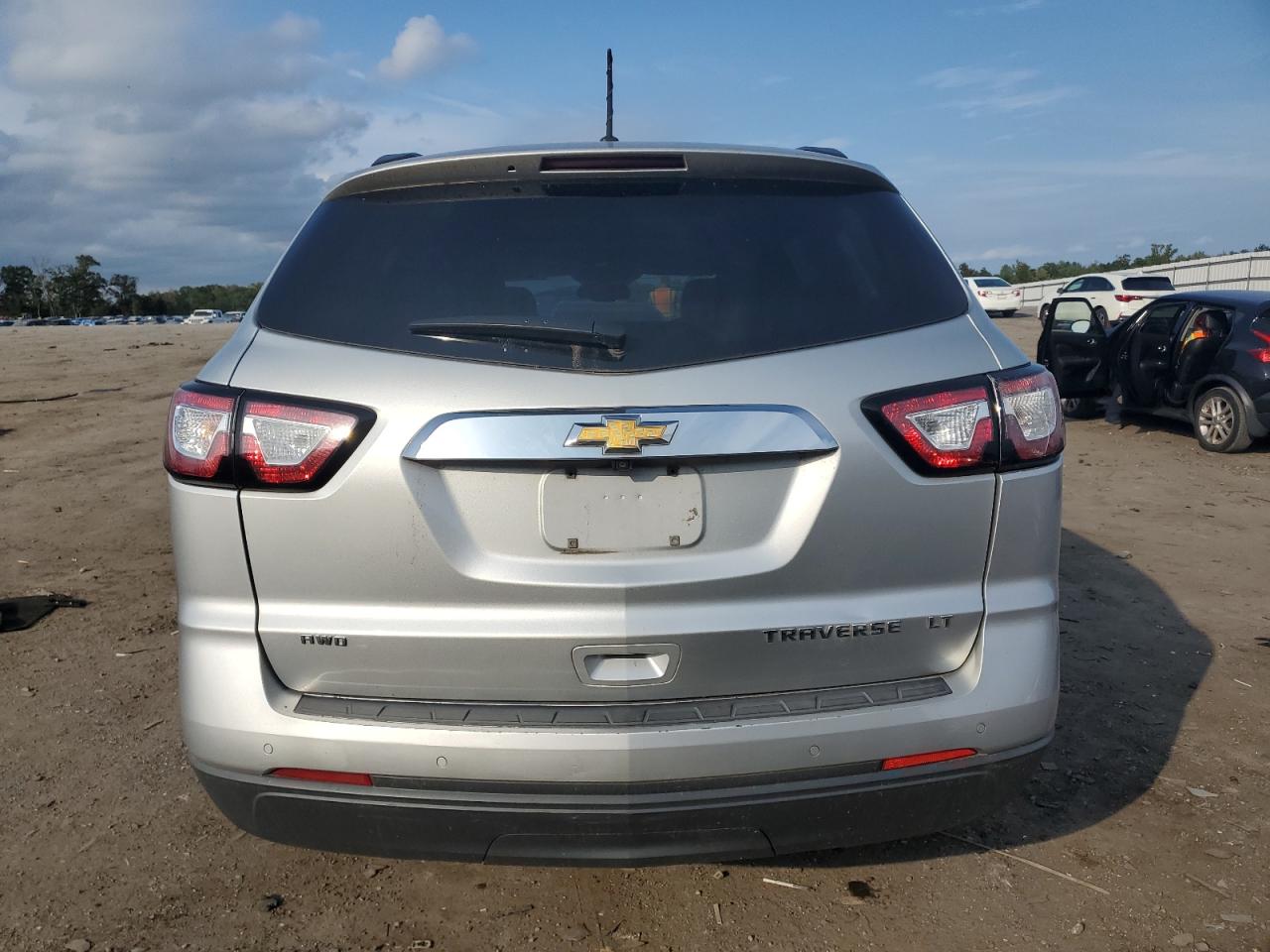 2015 Chevrolet Traverse Lt VIN: 1GNKVHKD3FJ150087 Lot: 74308604