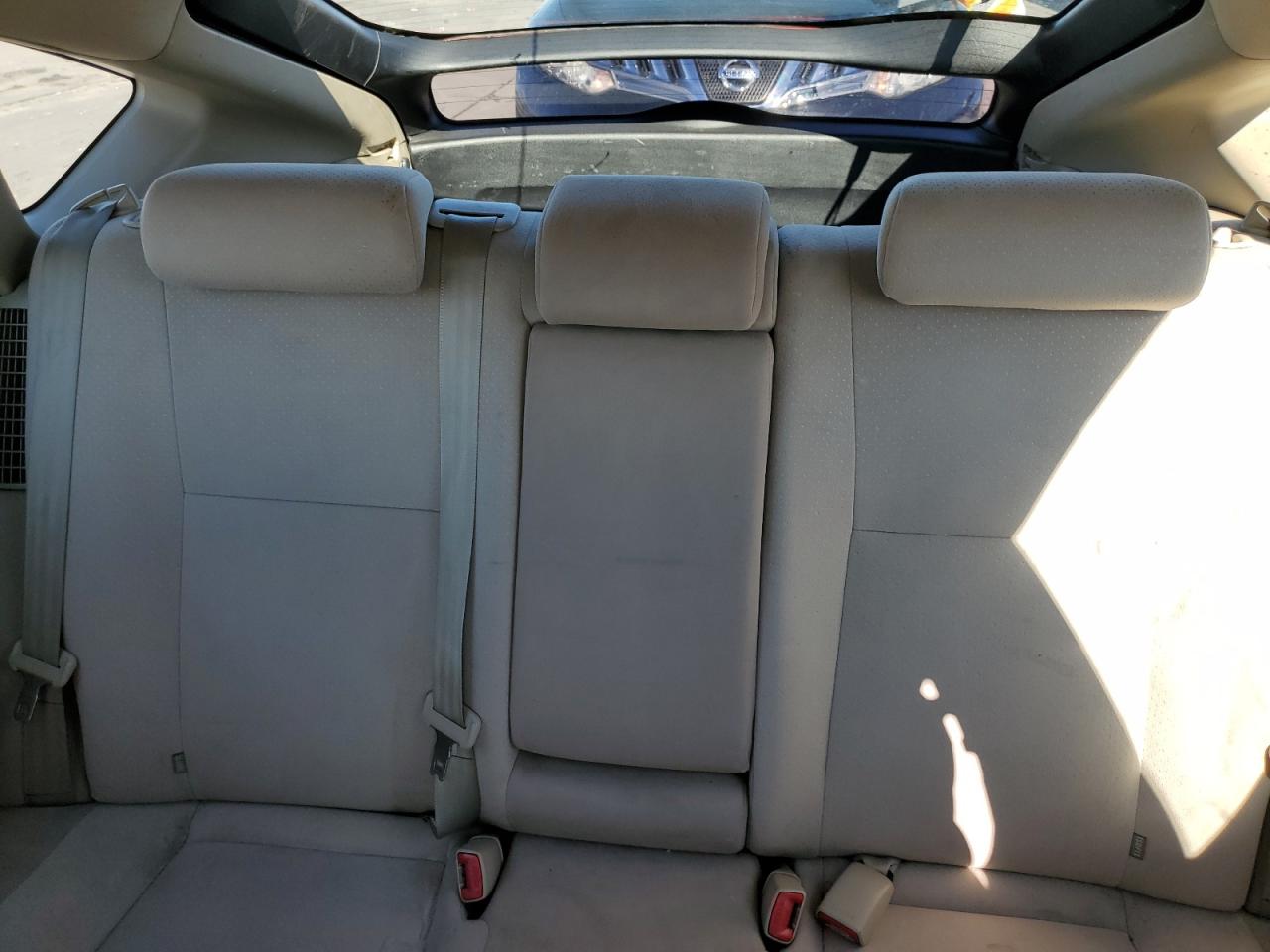 2004 Toyota Prius - Image 10