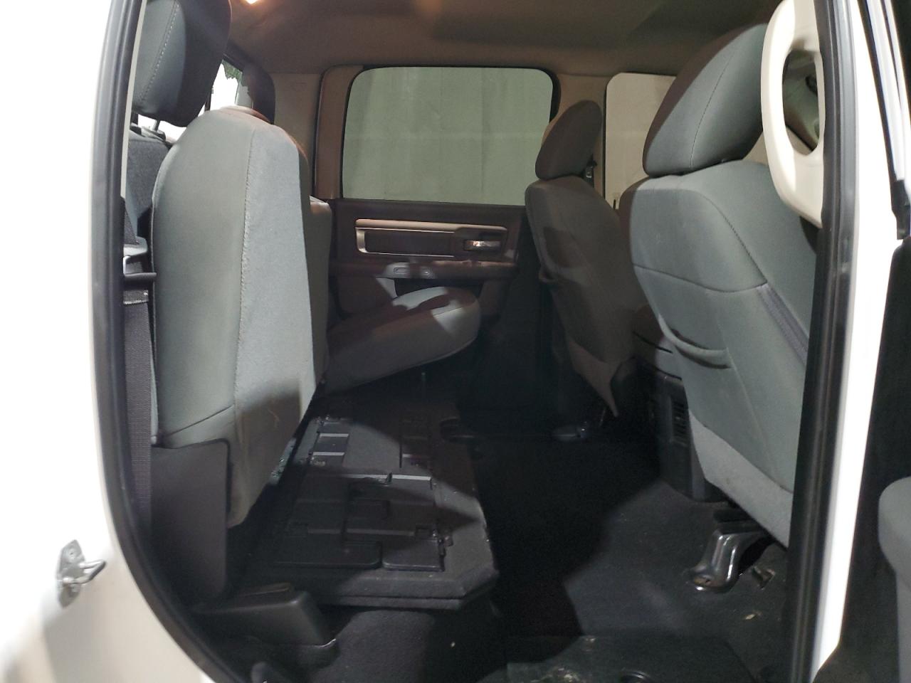 2018 RAM 1500 - Image 10