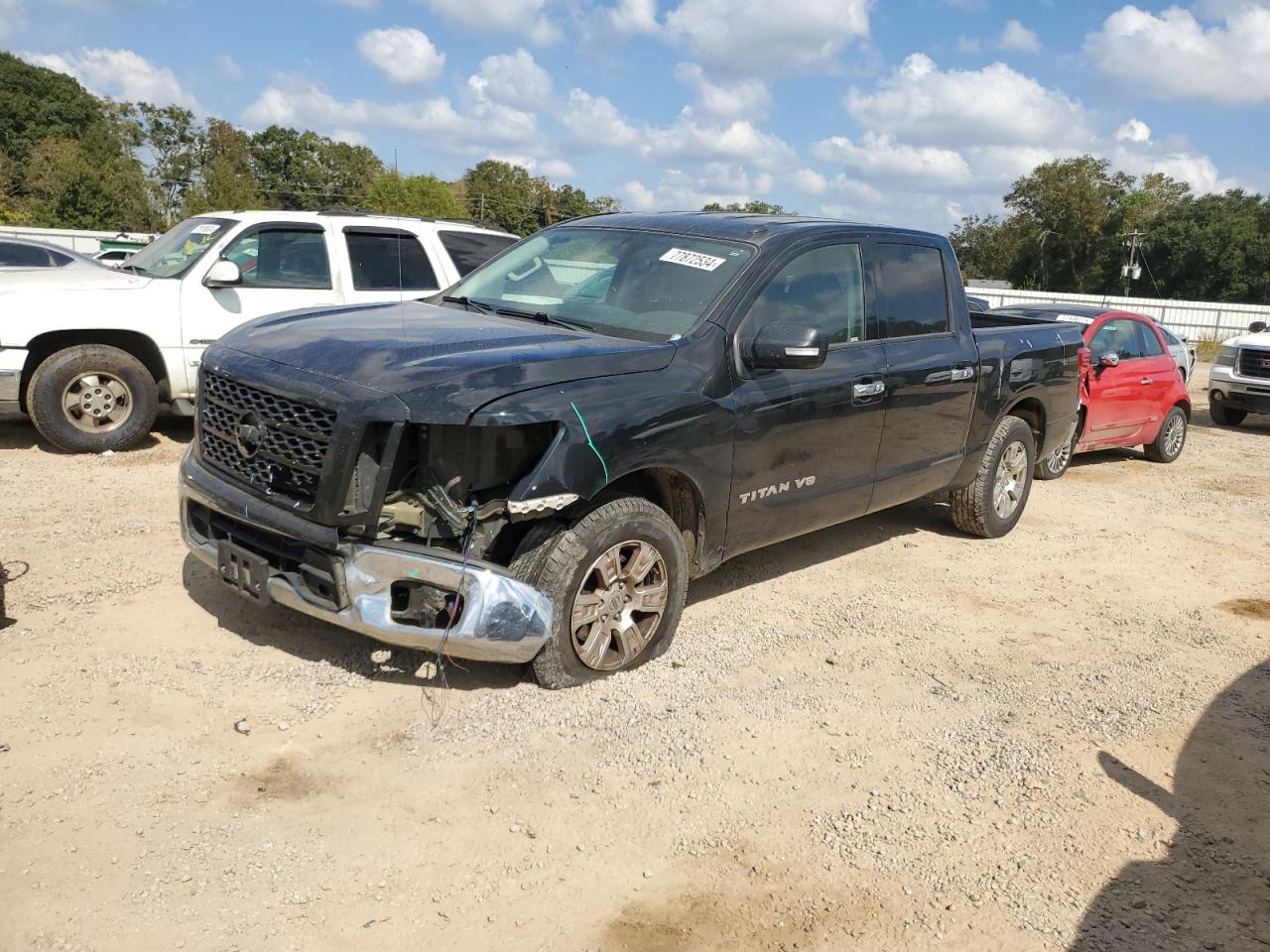 2019 Nissan Titan - Image 1