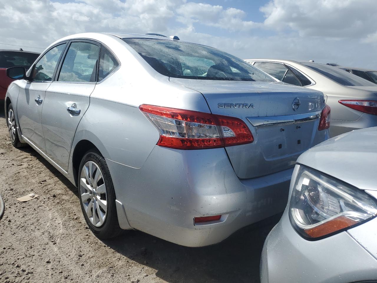 2013 Nissan Sentra - Image 6