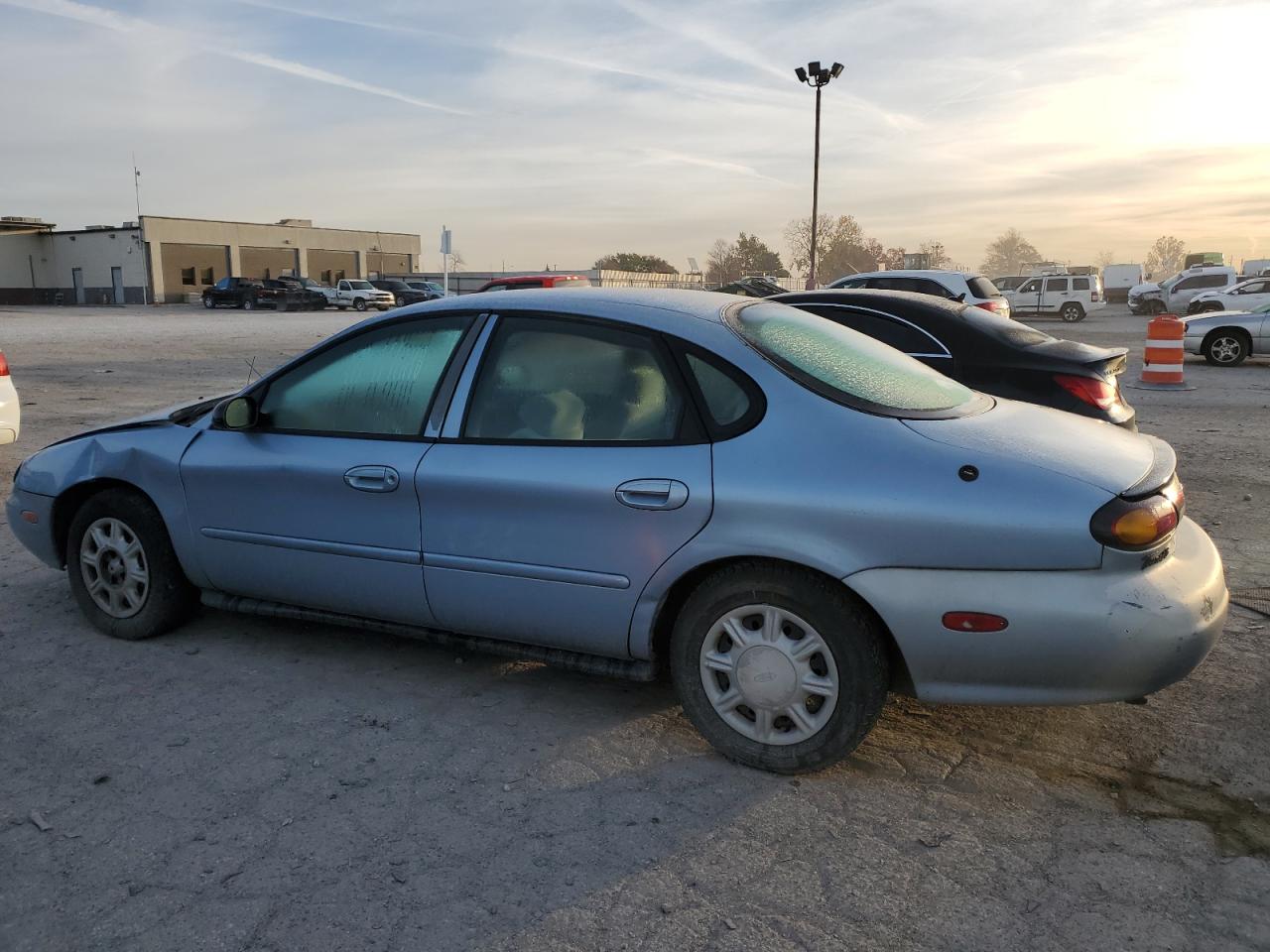 1997 Ford Taurus - Image 2