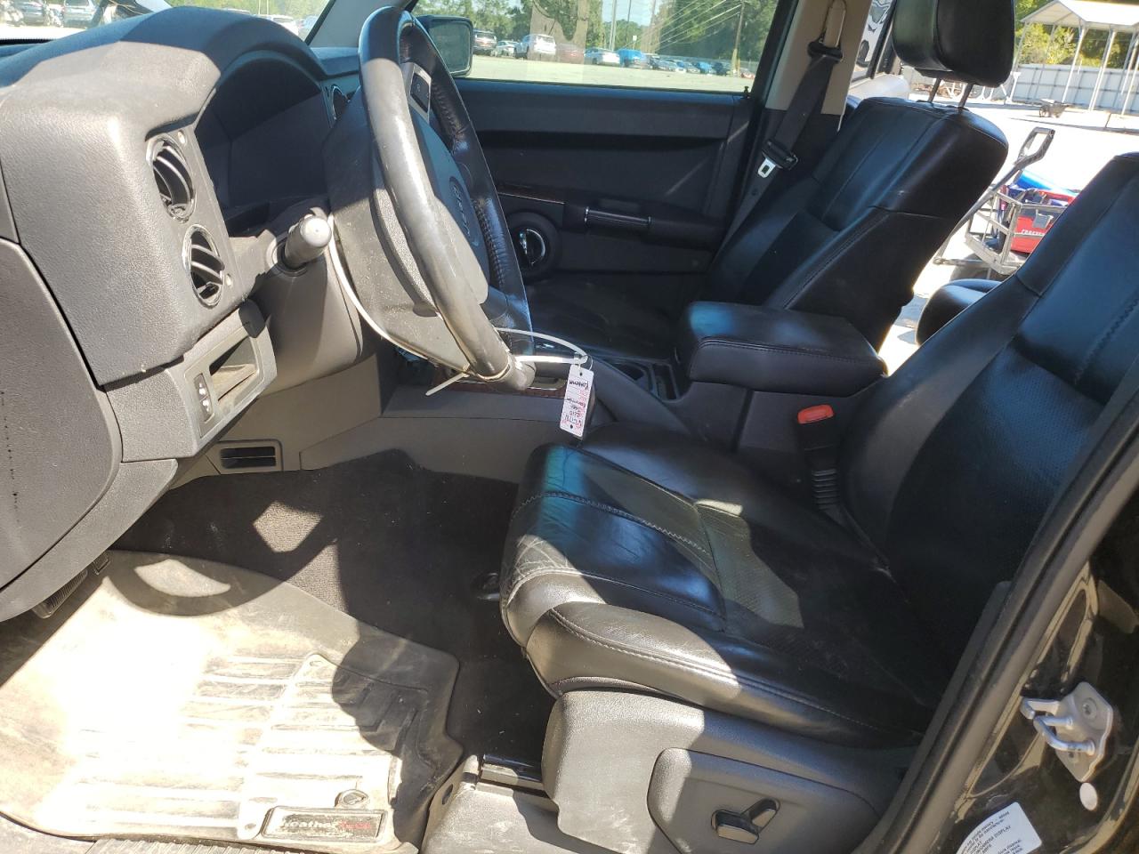 2010 Jeep Commander - Image 7