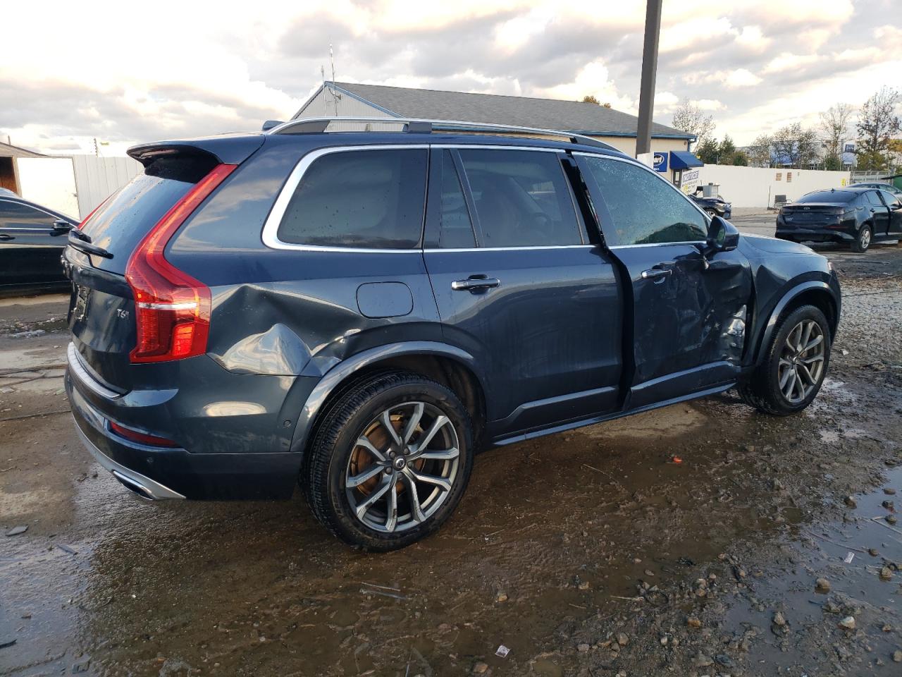 VIN YV4A22PK3K1453766 2019 VOLVO XC90 no.3