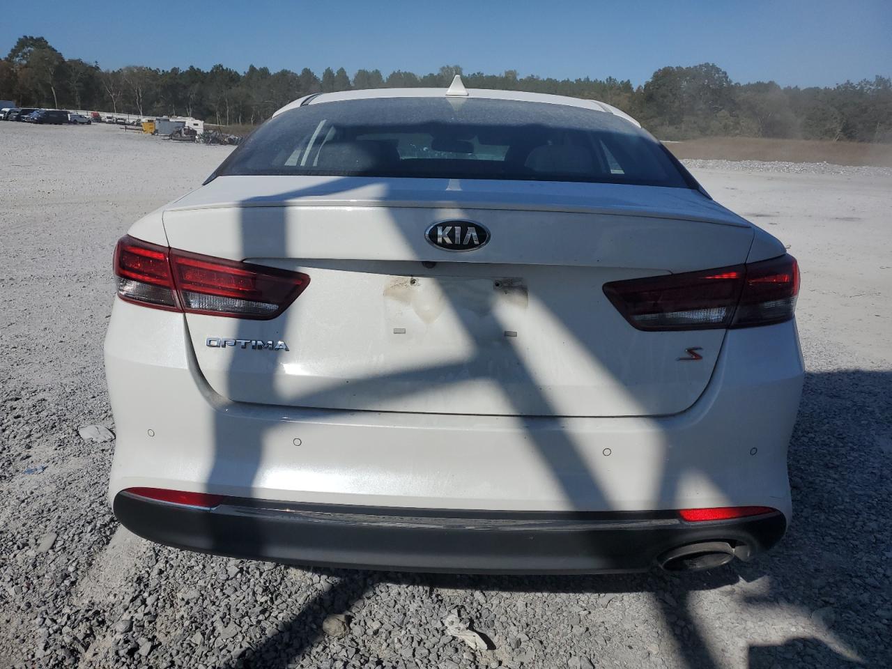 2018 Kia Optima Lx VIN: 5XXGT4L38JG236561 Lot: 77737024