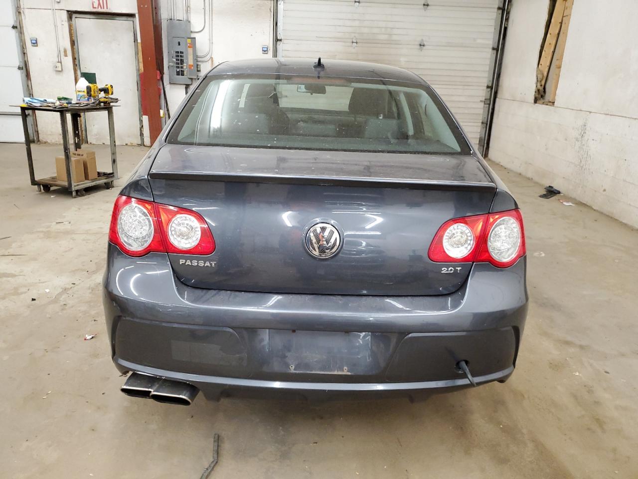 2010 Volkswagen Passat Komfort VIN: WVWJK9AN1AE160387 Lot: 76889324
