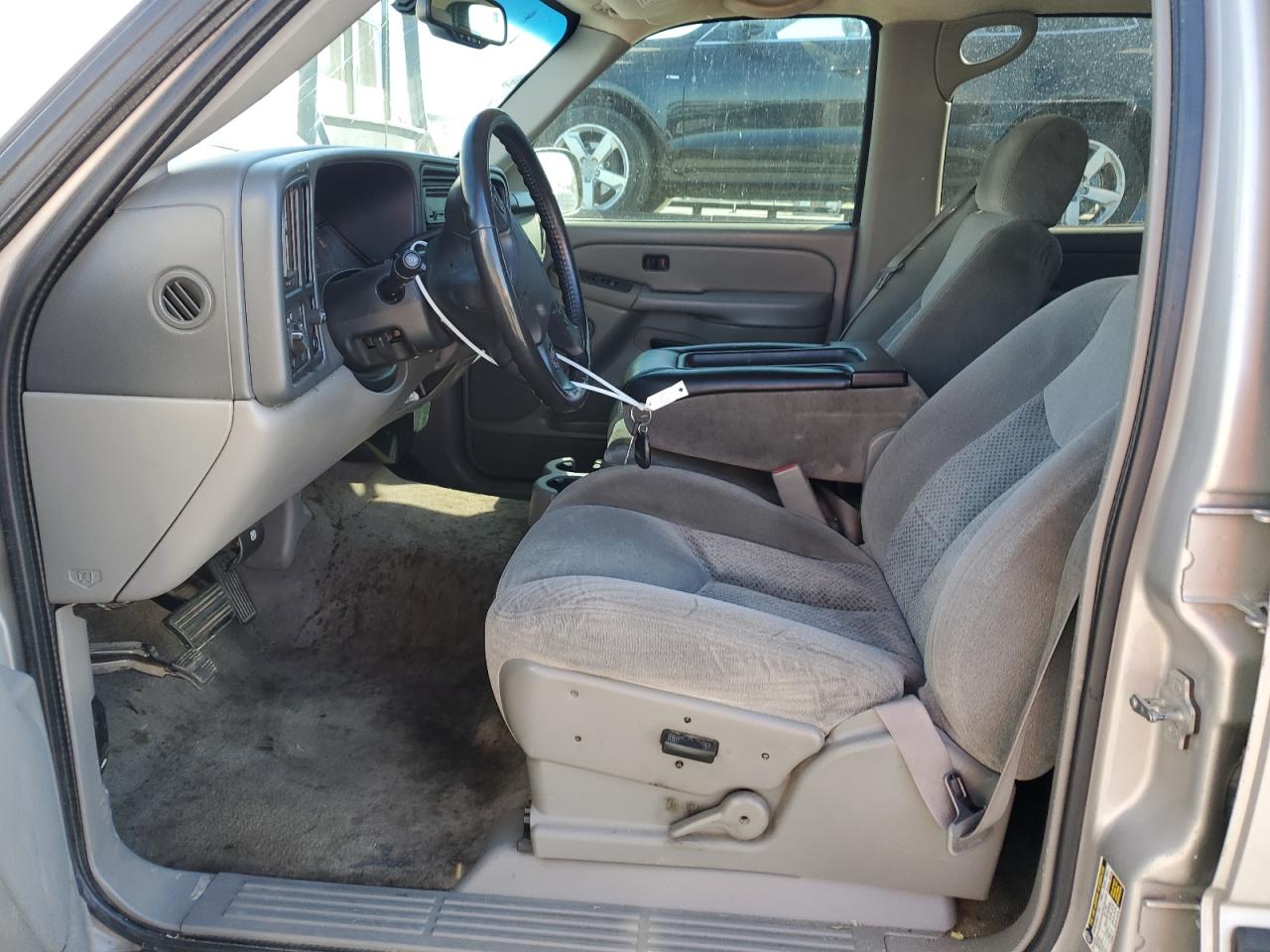 2005 Chevrolet Tahoe - Image 7