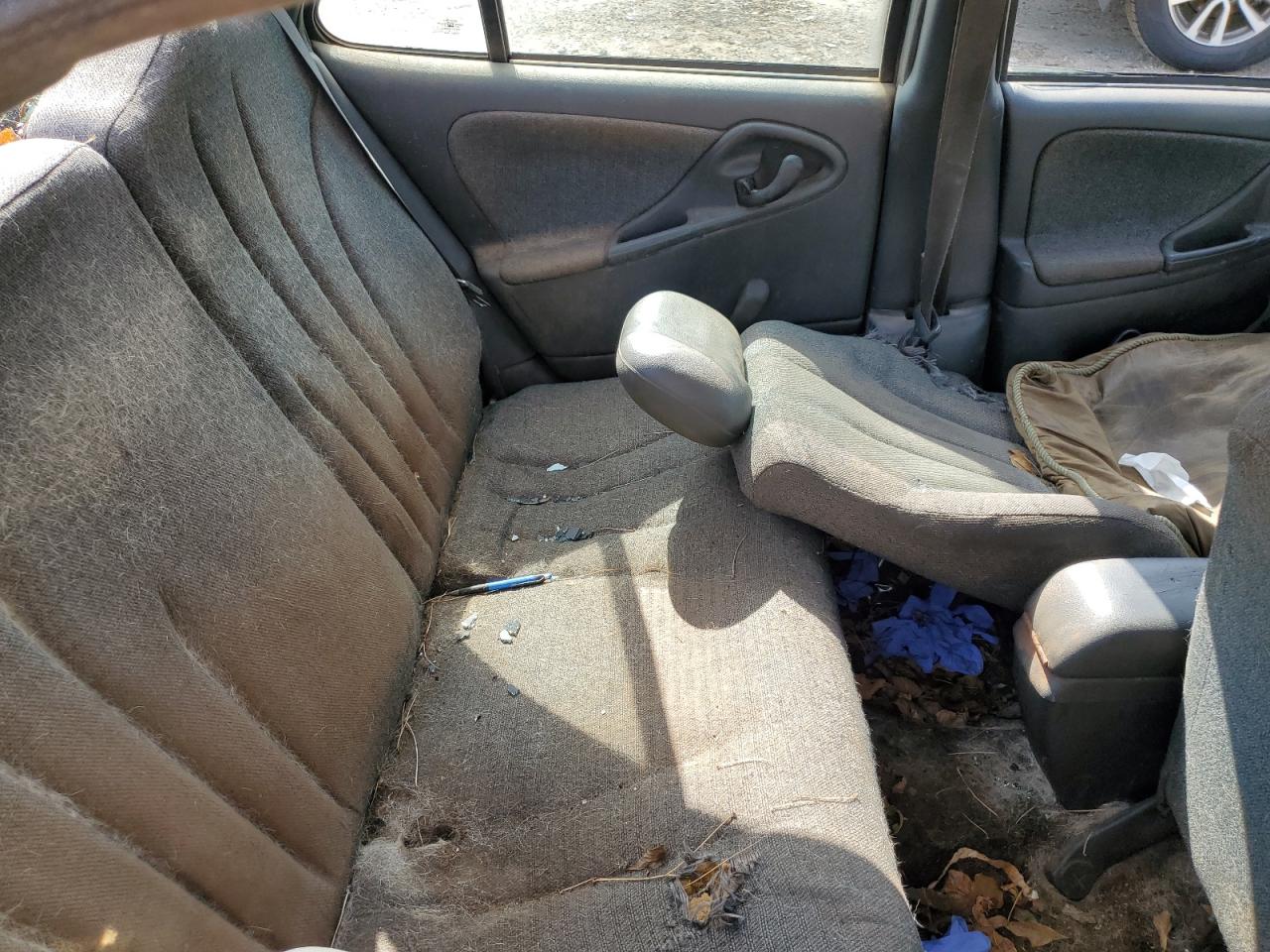 2003 Chevrolet Cavalier - Image 10