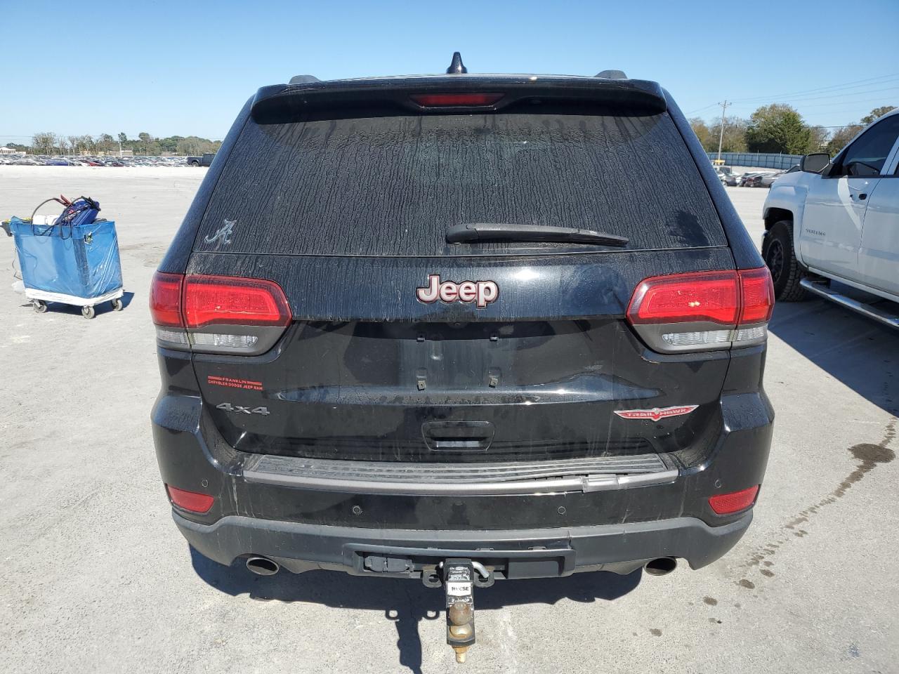 1C4RJFLG6JC143857 2018 Jeep Grand Cherokee Trailhawk