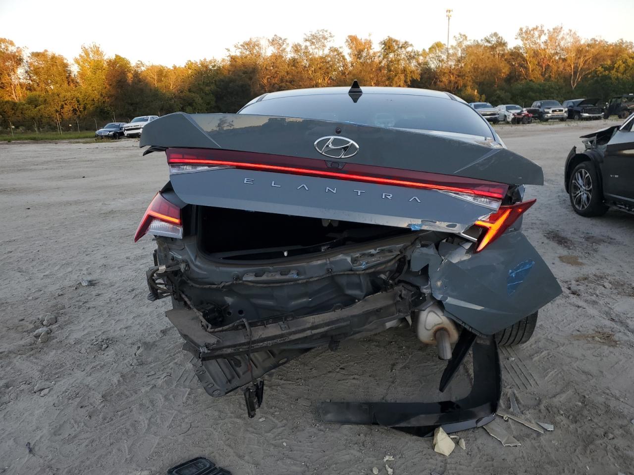 2021 Hyundai Elantra Sel VIN: KMHLN4AG8MU165080 Lot: 76490154