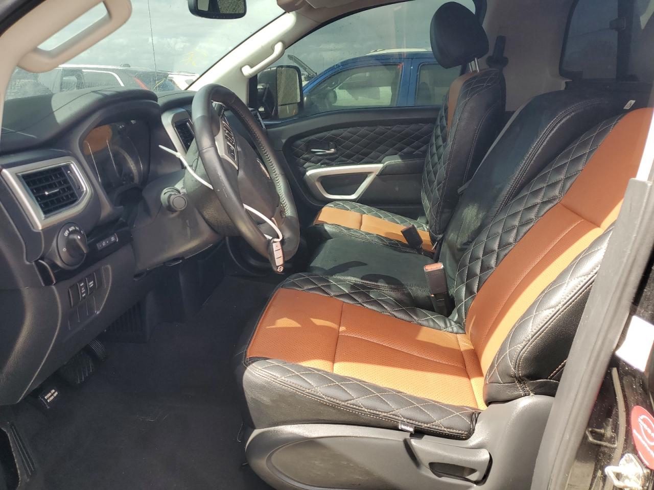 2018 Nissan Titan - Image 7
