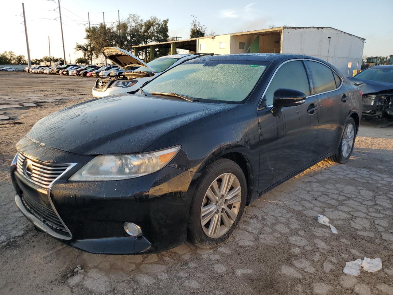 2013 Lexus ES - Image 1