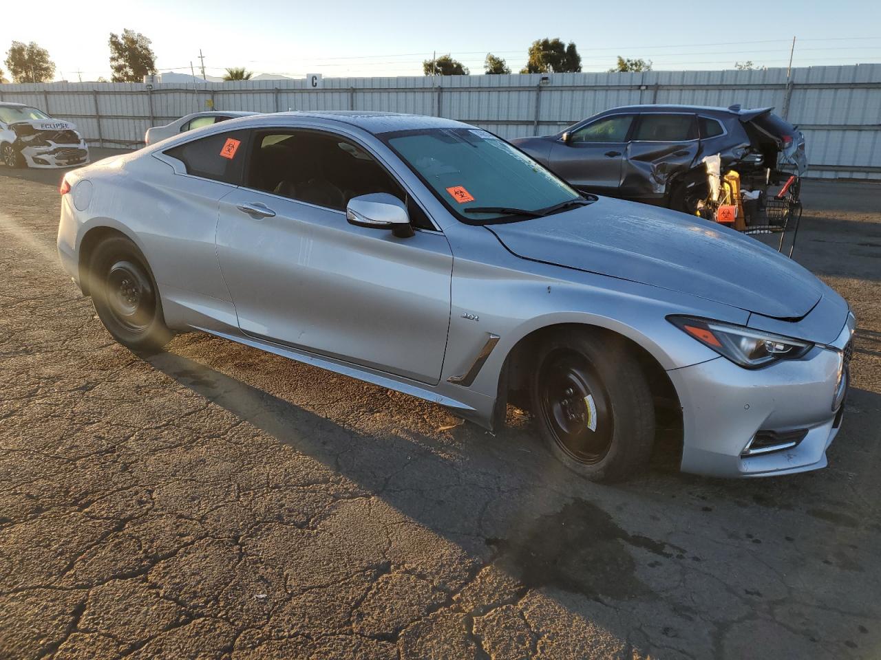 2017 Infiniti Q60 - Image 4
