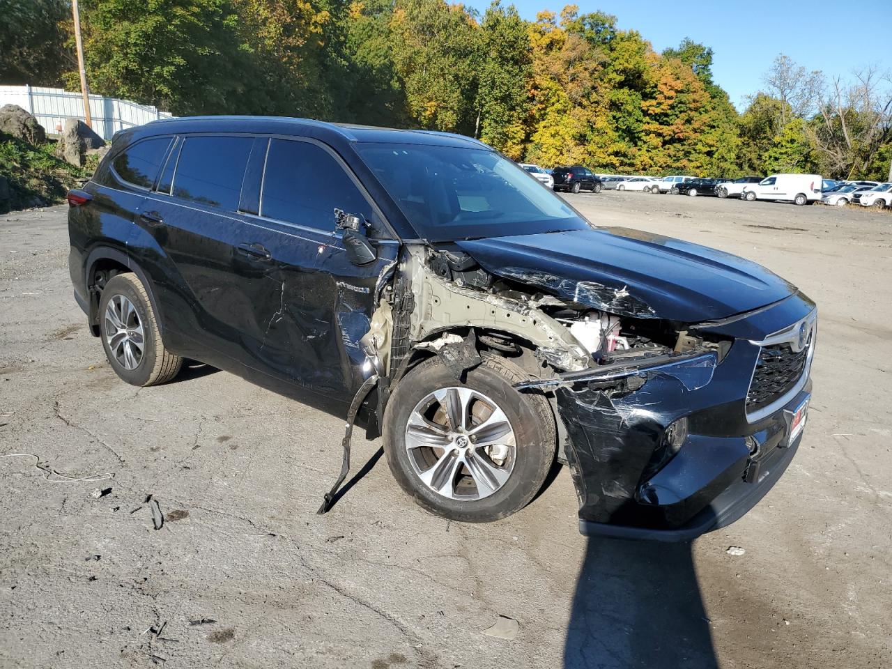 2021 Toyota Highlander - Image 4