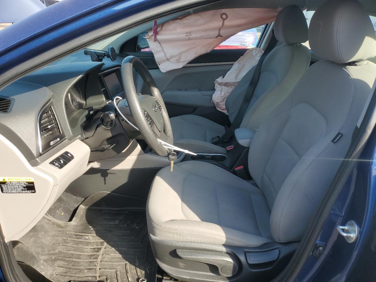 2018 Hyundai Elantra - Image 7