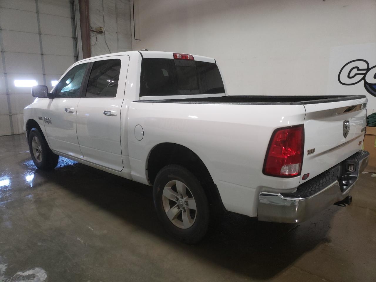 2016 RAM 1500 - Image 2