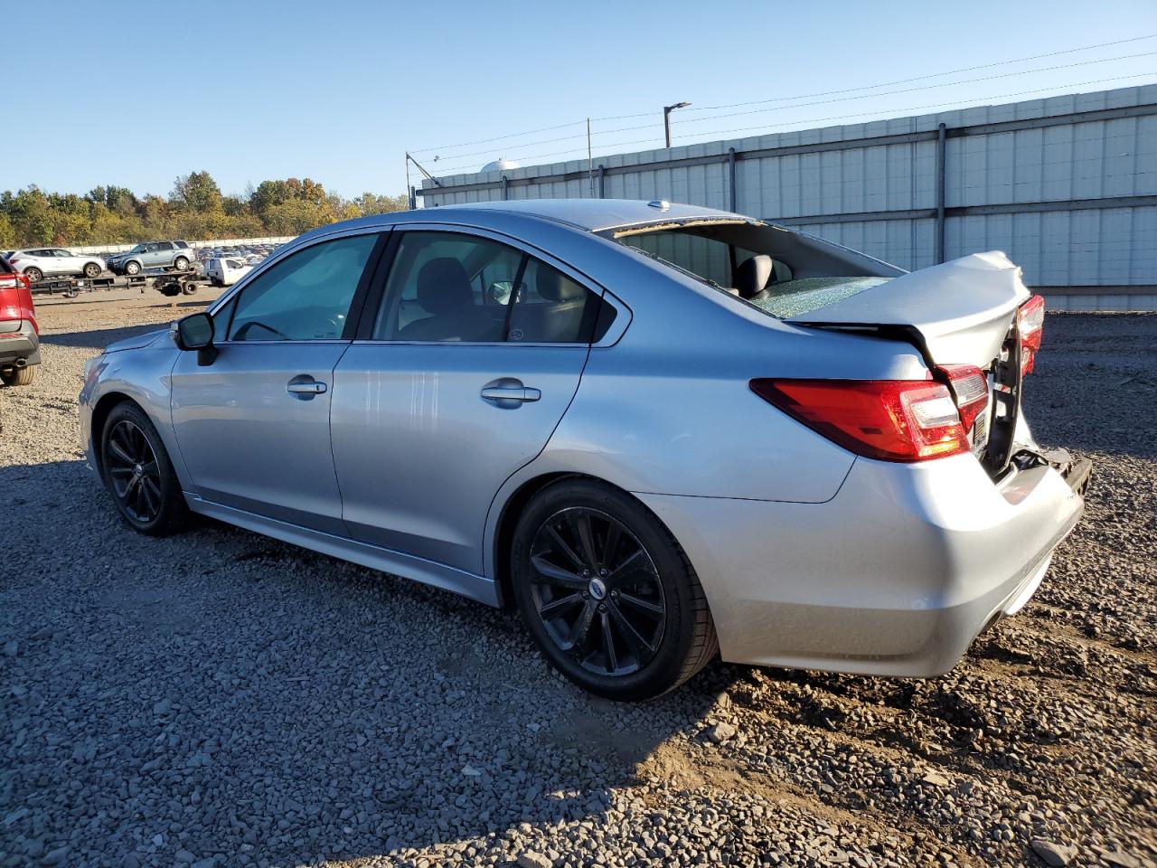 2015 Subaru Legacy - Image 2