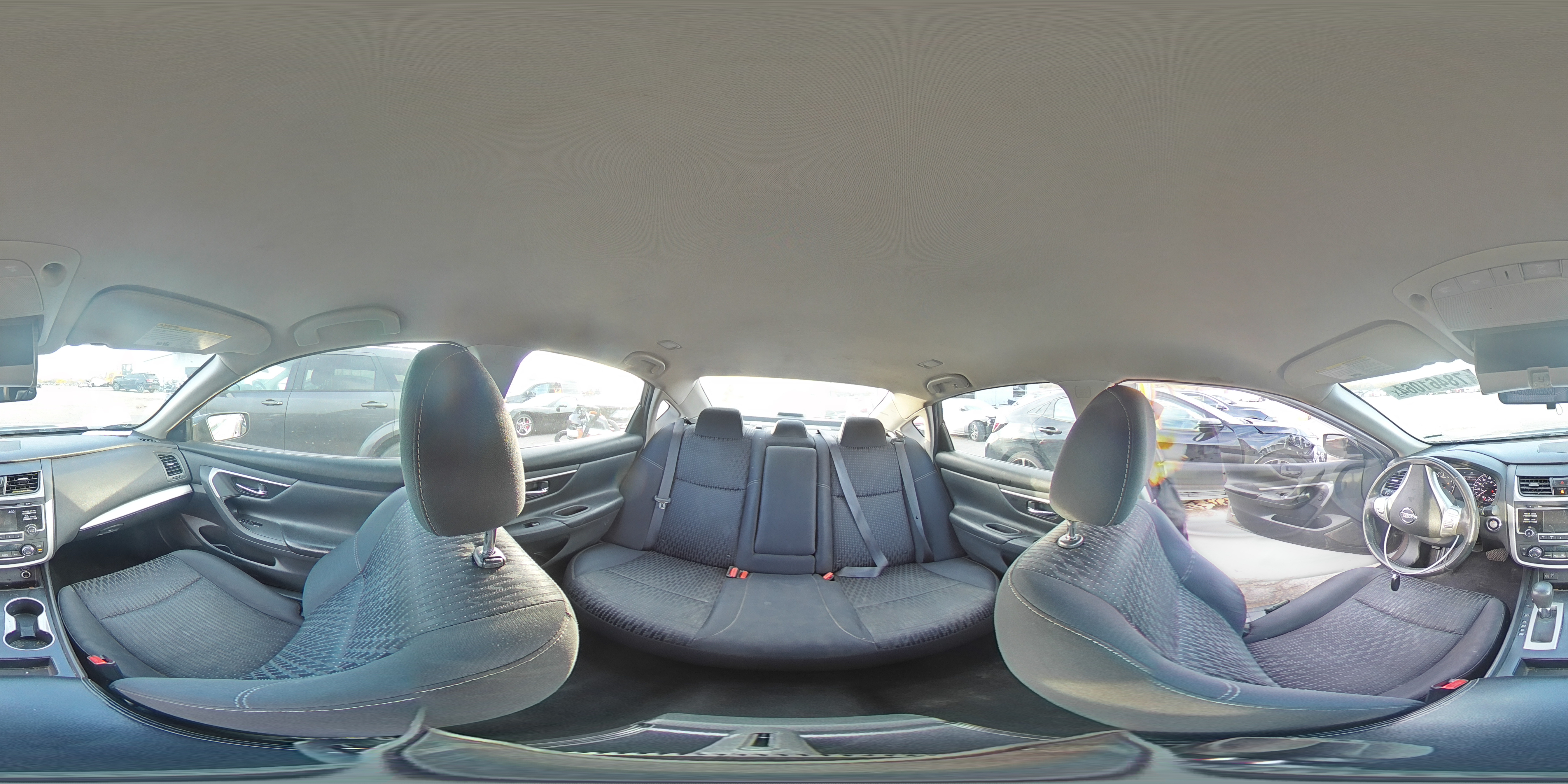 2017 Nissan Altima - Image 14