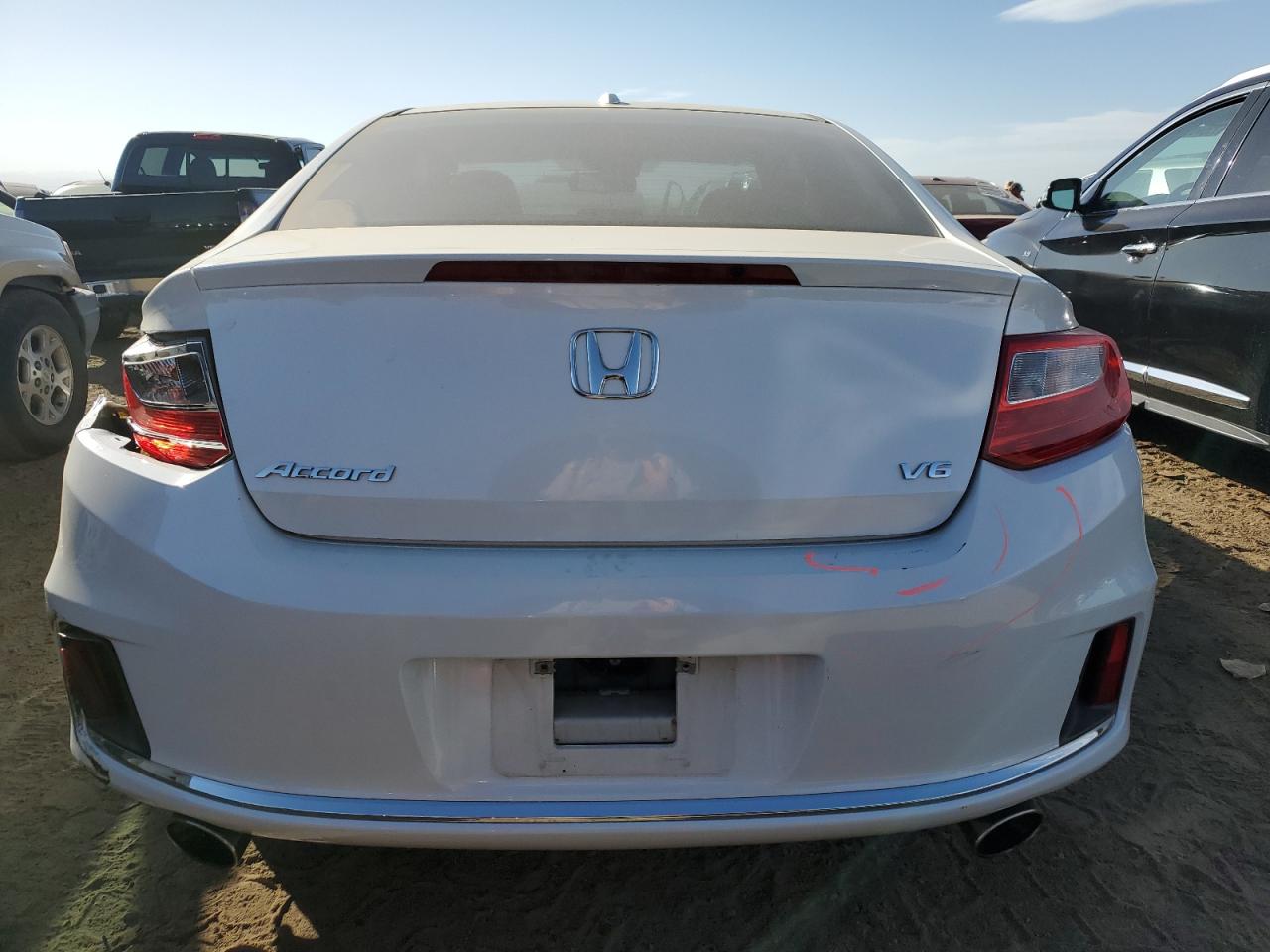 1HGCT2B81FA007725 2015 Honda Accord Exl