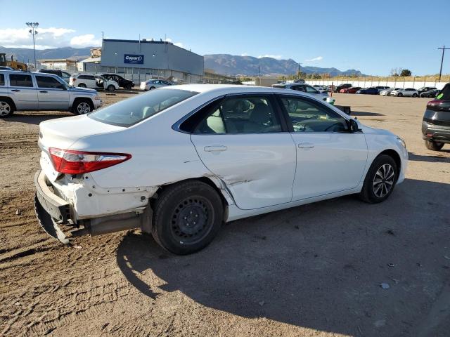  TOYOTA CAMRY 2017 Biały