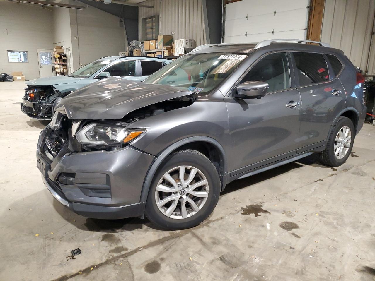 2018 Nissan Rogue S VIN: JN8AT2MV3JW302513 Lot: 77577494