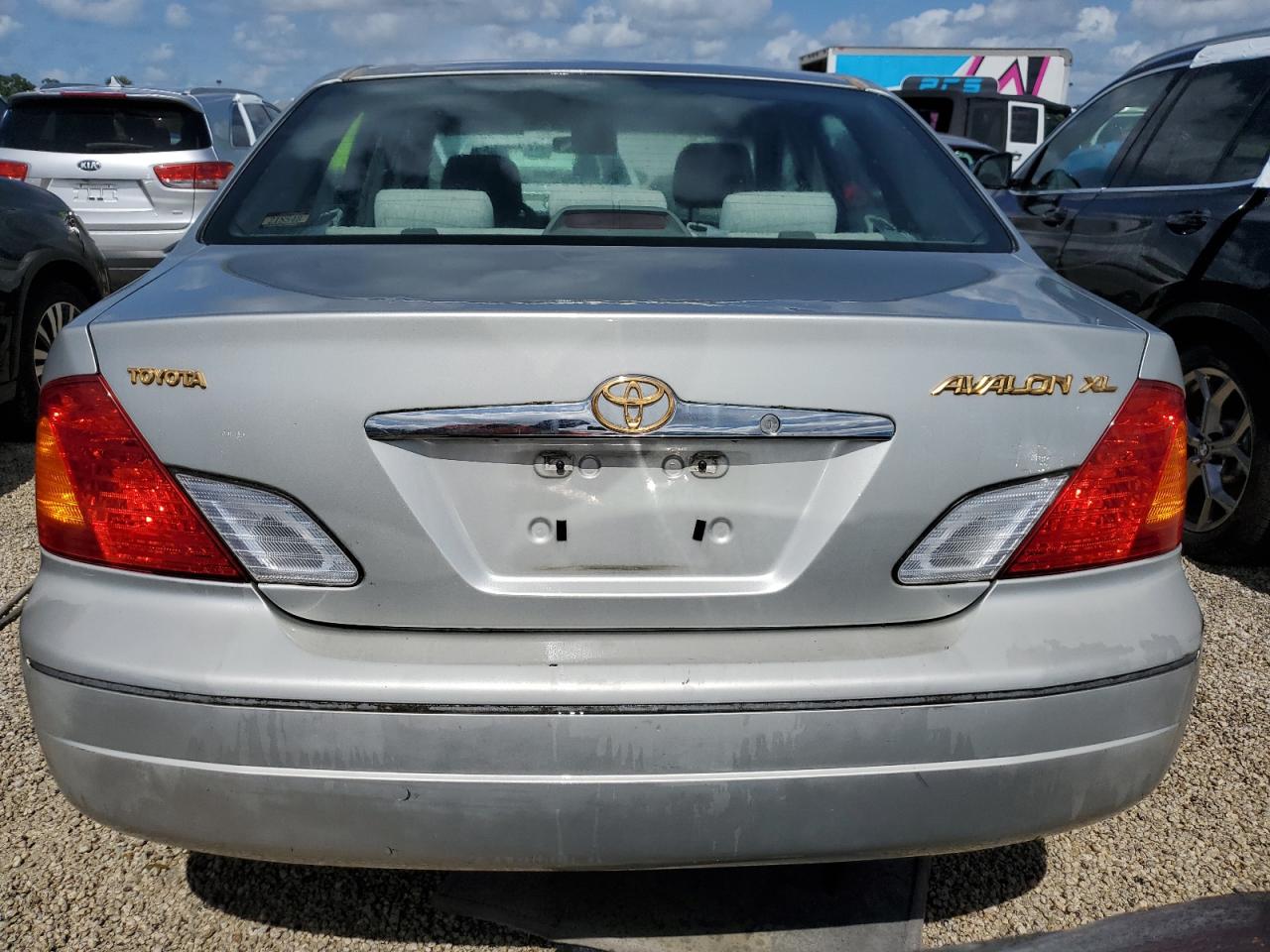 2000 Toyota Avalon Xl VIN: 4T1BF28B6YU032315 Lot: 74799244