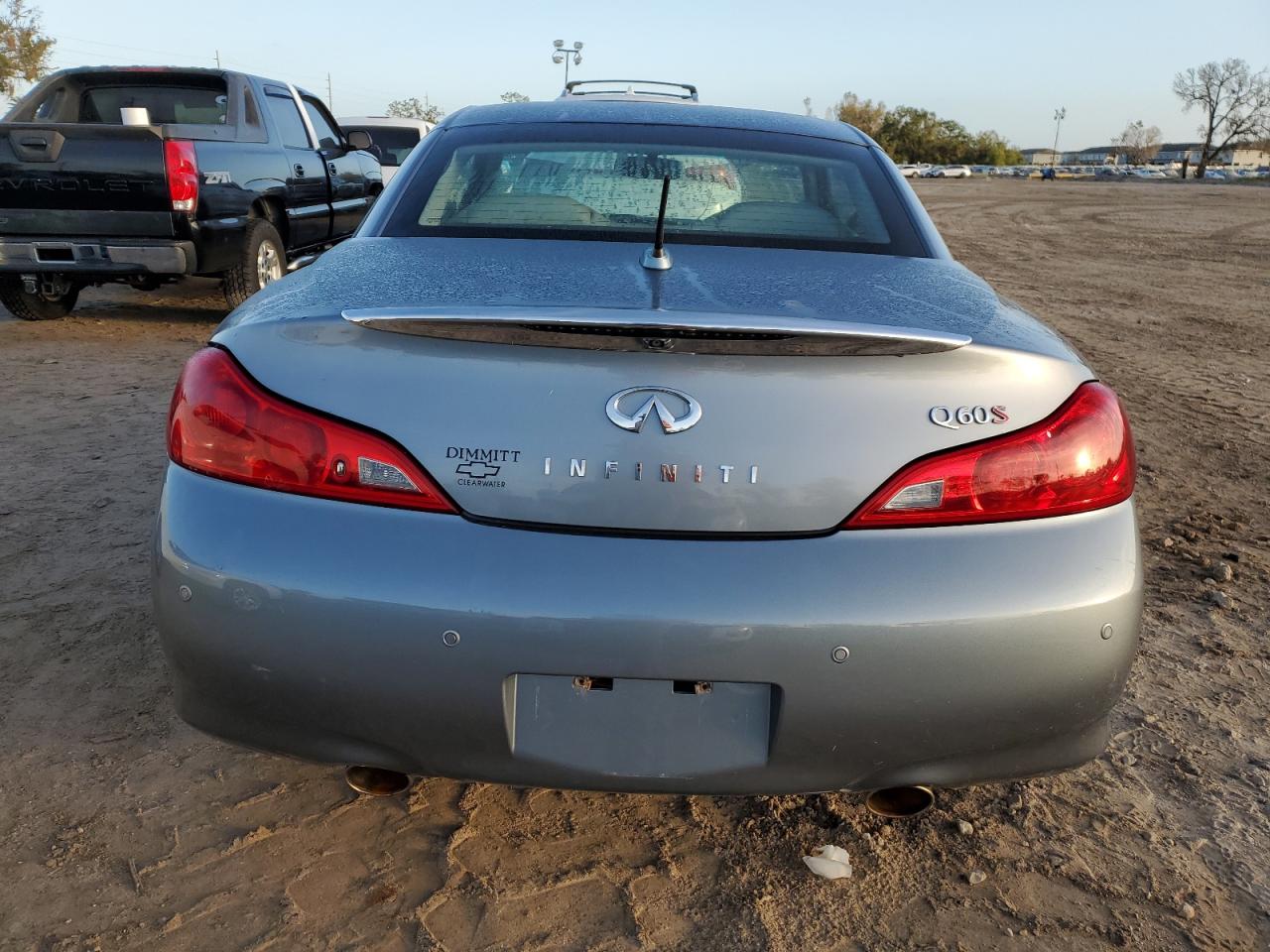 JN1CV6FE8FM810968 2015 Infiniti Q60 Base