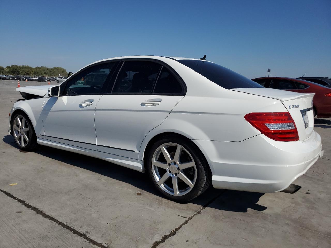 VIN WDDGF4HB5EA964028 2014 MERCEDES-BENZ C-CLASS no.2