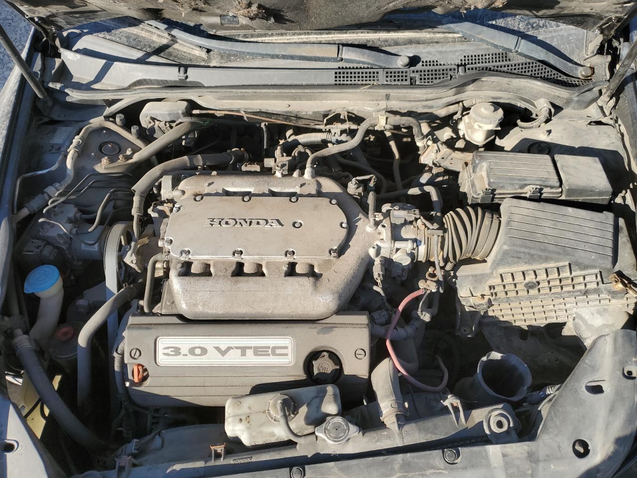 2003 Honda Accord - Image 13