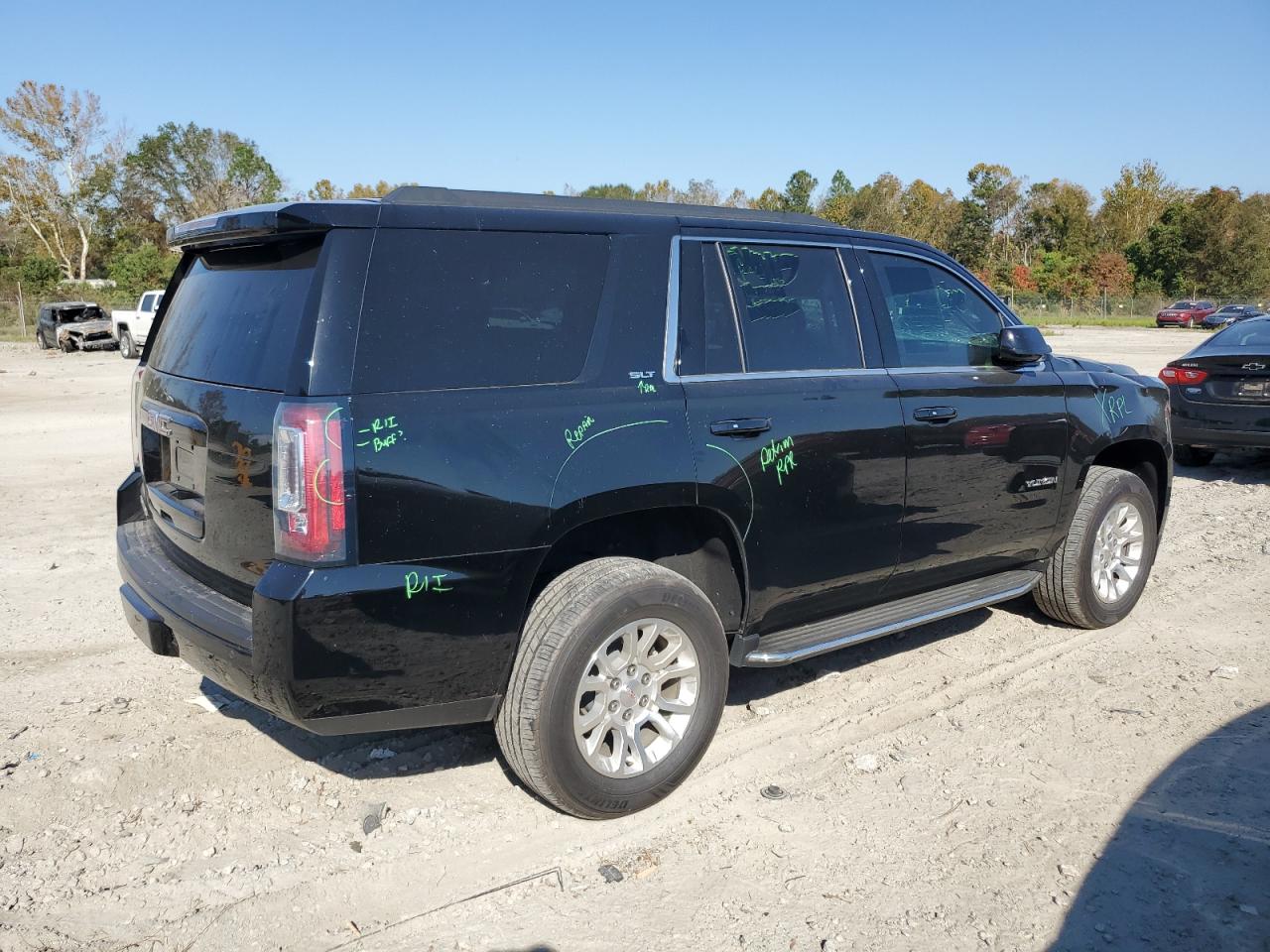 2015 GMC Yukon - Image 3