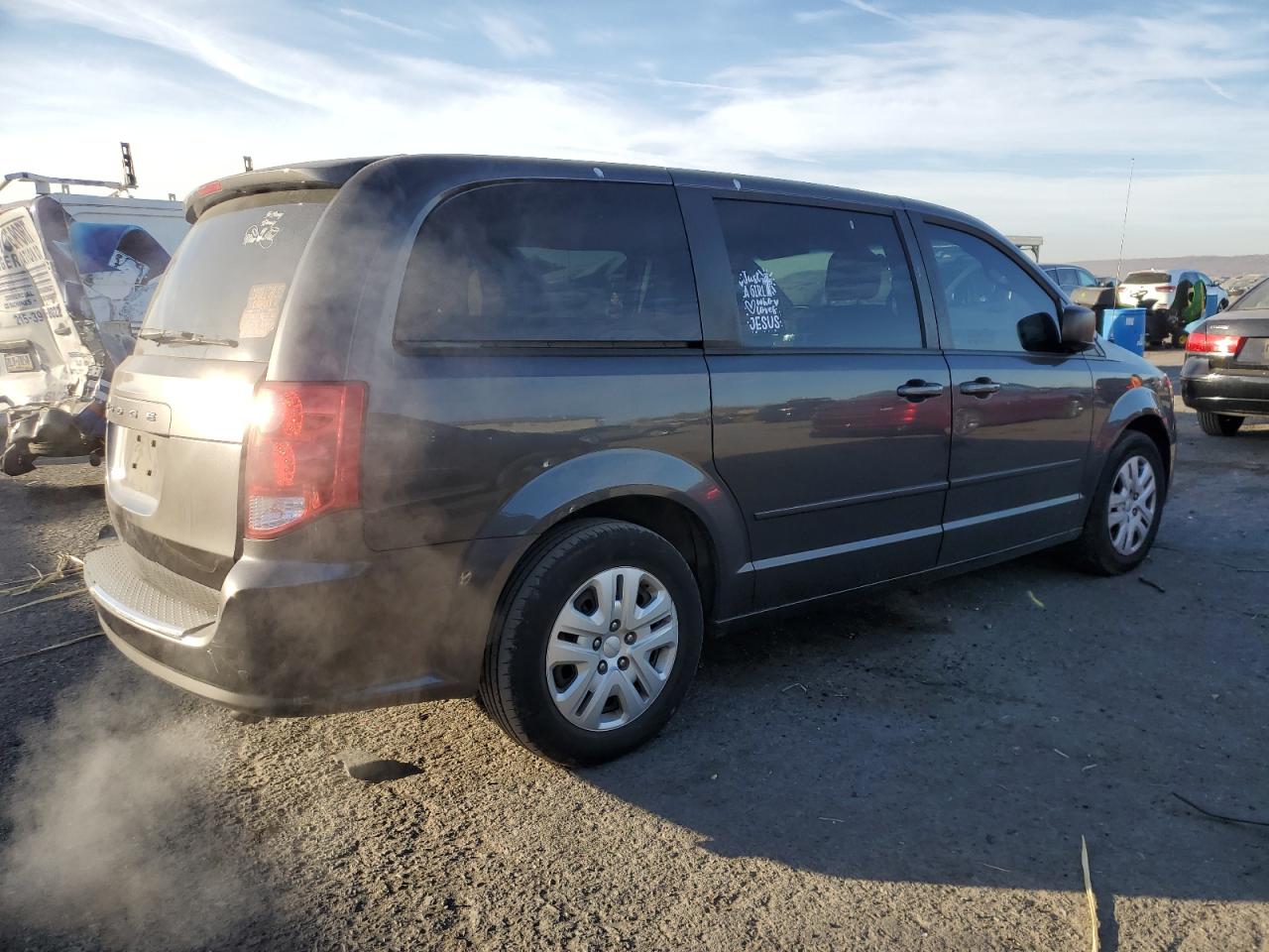 2015 Dodge Caravan - Image 3