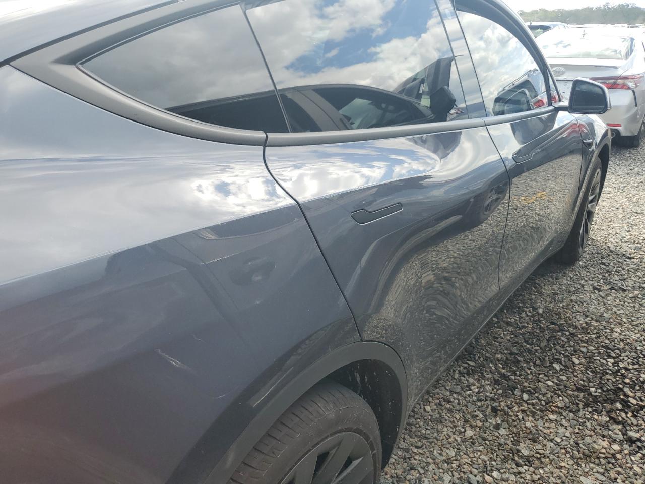 7SAYGDEE2PA075241 2023 Tesla Model Y