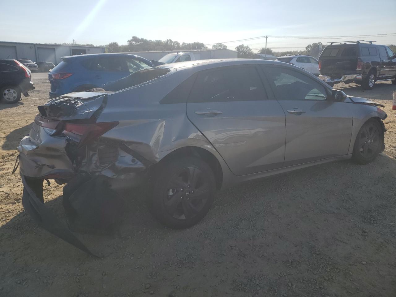 2021 Hyundai Elantra - Image 3